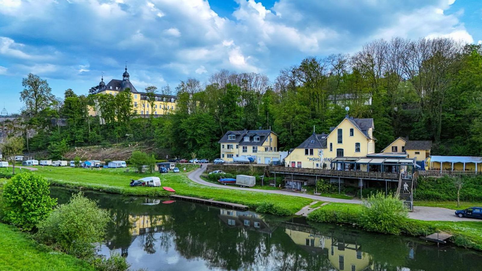 Ferienwohnung Riverside Resort Idyllisch Direkt An Der Lahn Диц Экстерьер фото